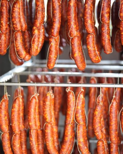 stagionatura-salsiccia stagionatura-salsiccia